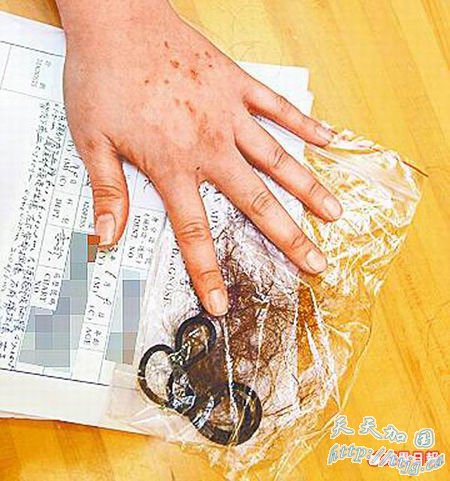 张韶涵生日母亲当街与弟弟朋友打架