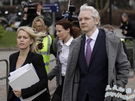 维基解密创始人阿桑奇出席引渡最终听证会