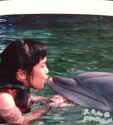 李咏八岁女儿法图麦近照曝光