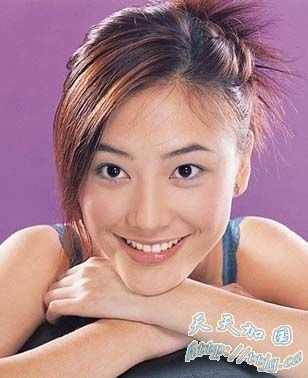 应采儿结婚周年纪念日上海开工 陈小春千里探班