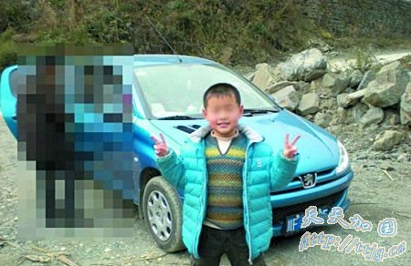 9岁男孩泡温泉猝死追踪:酒店一次性赔30万