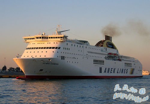 中国已有4600多名人员撤离利比亚