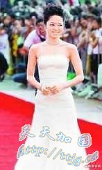 侯佩岑3套婚纱备战婚礼 4月中巴厘岛完婚