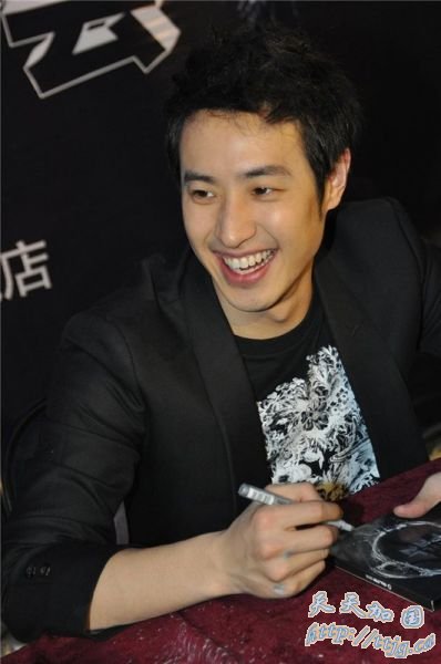 潘玮柏自曝曾拒好莱坞邀约 最想与朱莉合作