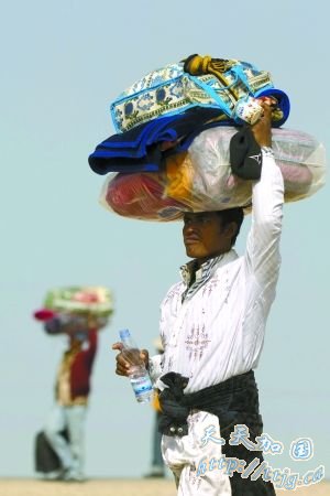 国际刑警组织对卡扎菲发警报(图)