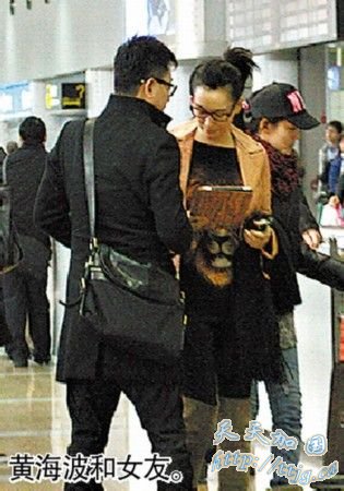 �ƺ���Ů�Ѹ���ˮ�� �����Ȼ���������ӵ����