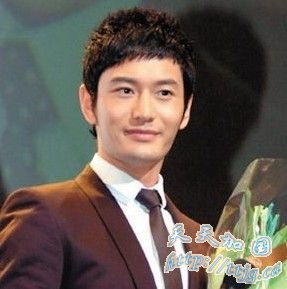 黄晓明谈赵薇避谈女友 笑称“二”是好事(图)