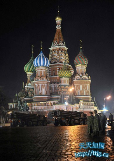 莫斯科红场今日举行阅兵 百余种装备将亮相