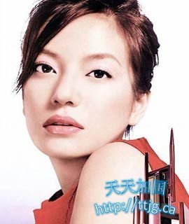 赵薇回“观众变态”说 称被媒体断章取义